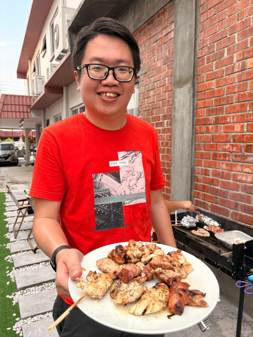 Chef Simon with the delicious meats